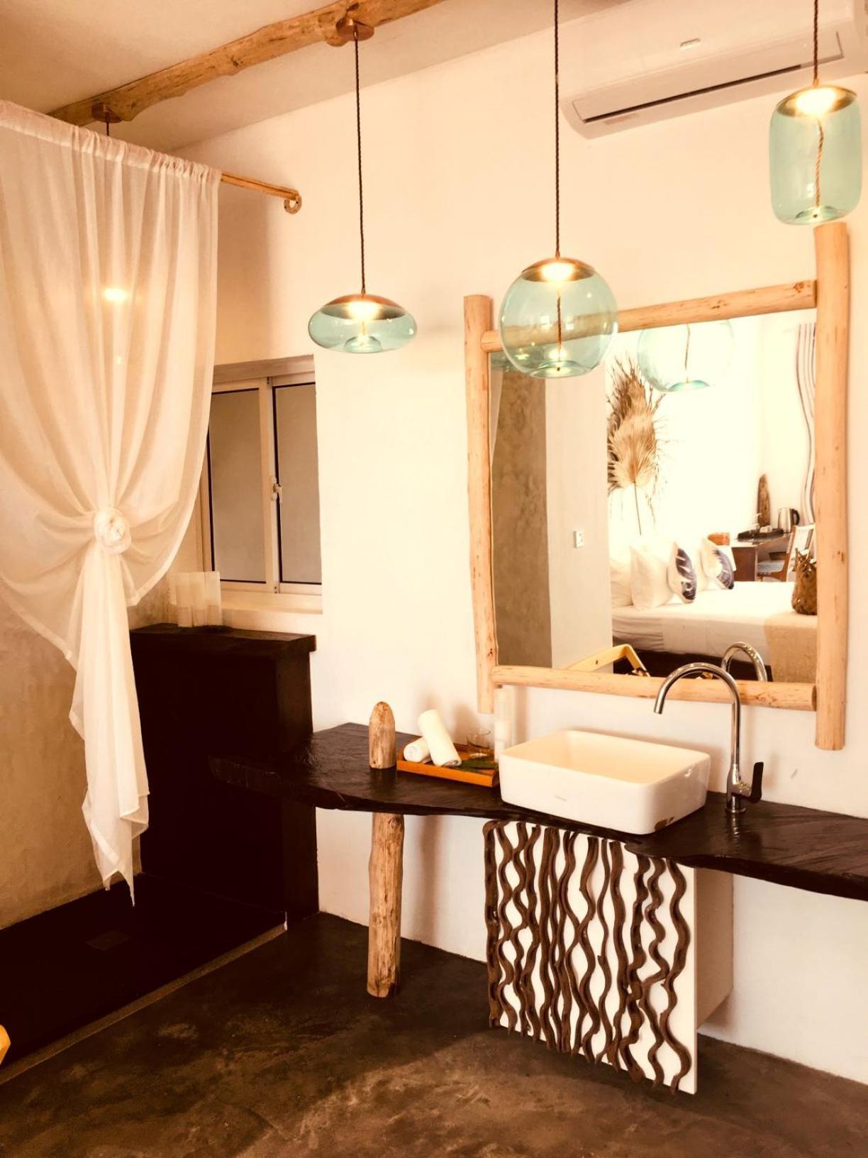 Bliss Hotel Praslin Гранд Анс Екстериор снимка